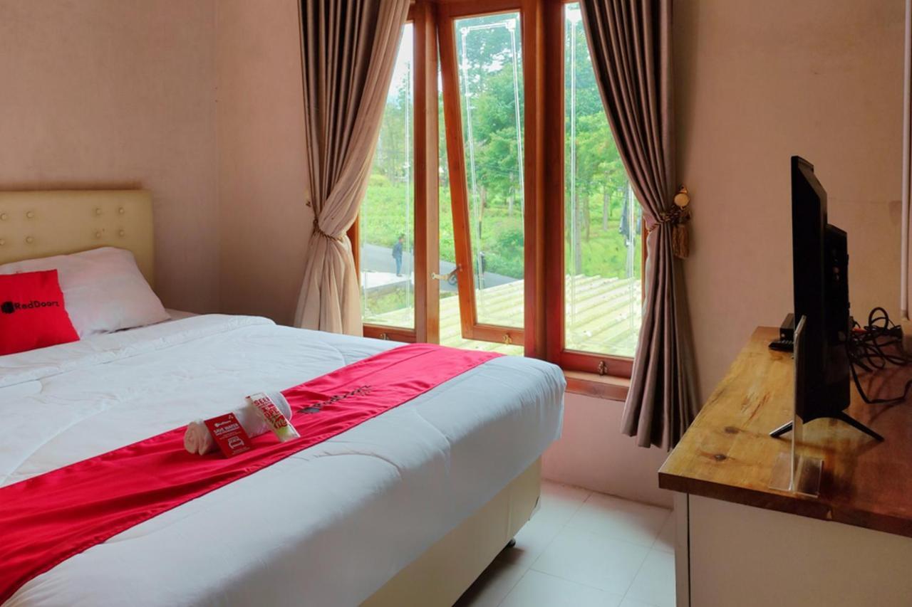 Reddoorz Near Agrowisata Kebun Teh Dieng وونوسوبو المظهر الخارجي الصورة