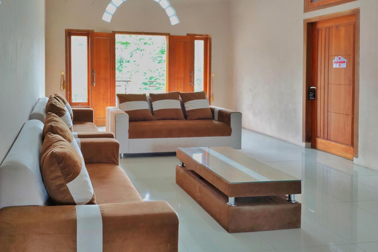 Reddoorz Near Agrowisata Kebun Teh Dieng وونوسوبو المظهر الخارجي الصورة
